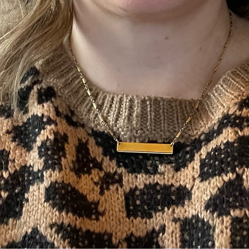 Kendra Scott Allison Pendant Necklace in 18k yelloww gold.